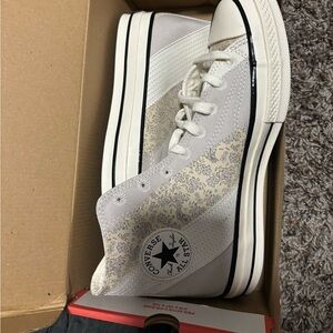Size 11 Women’s - Converse Chuck 70 High Floral Embroidery 2022 A02072C NIB